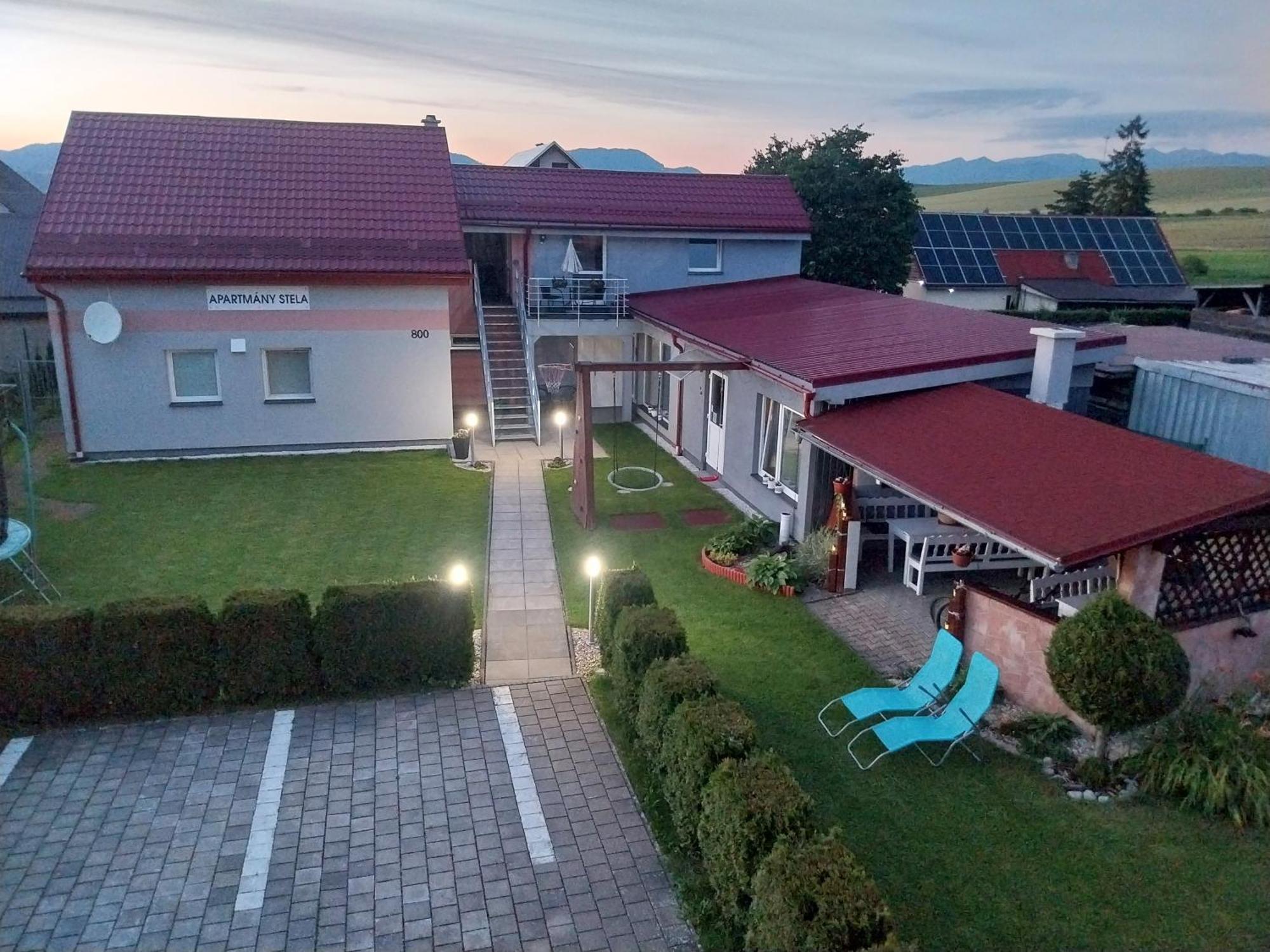 Apartmanovy Dom Stela Bešeňová Extérieur photo